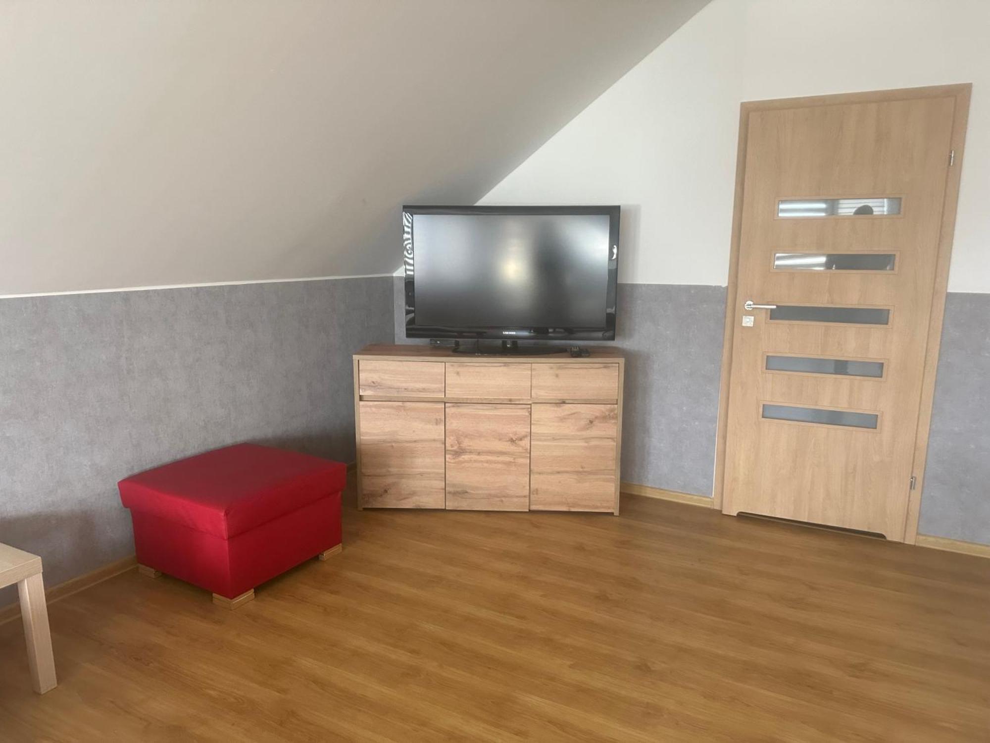 Hgs Home Noclegi Pracownicze Parking , Lazienki Гожув-Велькопольски Экстерьер фото
